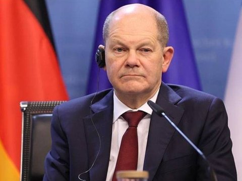 Şolts Suriya Prezidentinə zəng etdi