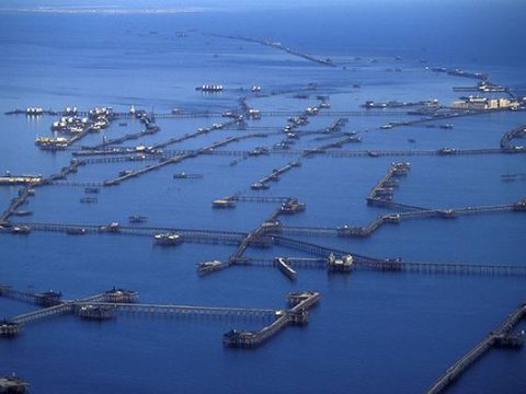 "Neft daşları"nda SIZMA