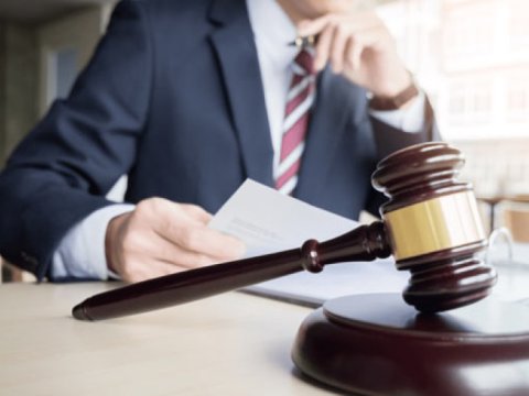 Hüquqşünas diplomu tanınmayan UNİVERSİTETLƏR