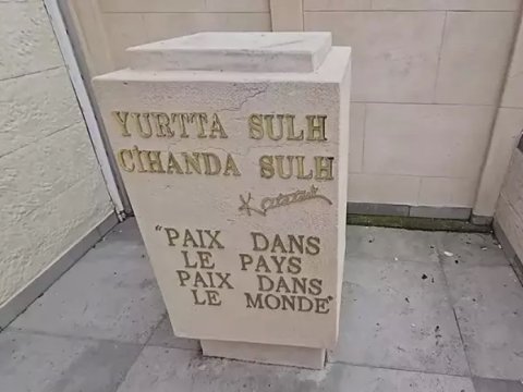 Fransada təxribat: Atatürkün büstü&nbsp;OĞURLANDI