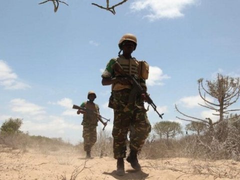 Silahlılar avtomobil karvanına hücum etdi - Onlarla mülki şəxs öldü