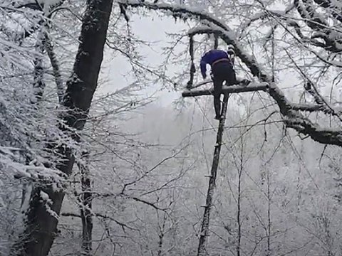 &ldquo;Azərişıq&rdquo; güclü qara görə fasiləsiz işləyib - VİDEO