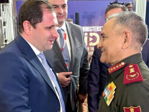 Papikyan Hindistanın&nbsp;Baş Qərargah rəisi görüşdü