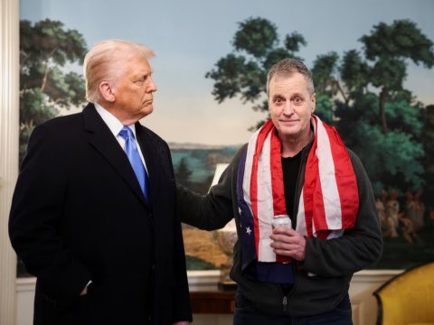 Putin amerikalı diplomatı əfv edib