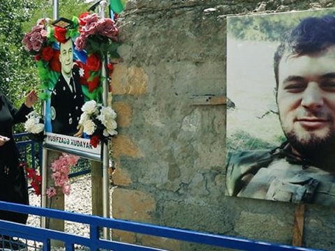 Xudayarın anasını təhqir edən bloger HƏBS OLUNDU