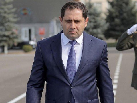 Ermənistanın müdafiə naziri Almaniyaya getdi