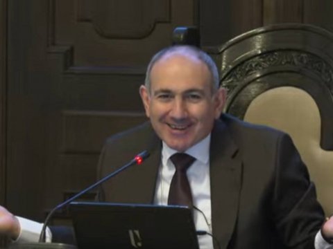 İrəvanda 4 uşağı olanlar nəqliyyatdan pulsuz istifadə edəcək - Paşinyan