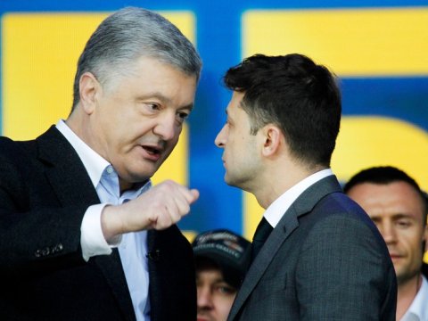 Zelenski Poroşenkoya sanksiya tətbiq etdi