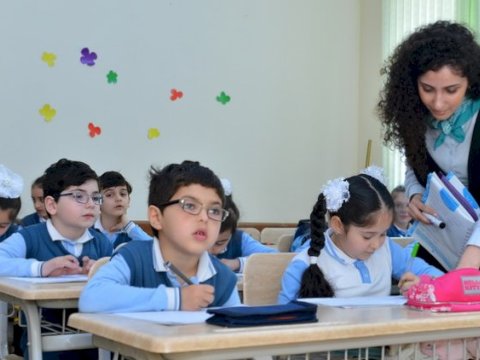 Müəllimlərin maaşı üç dəfə artırılsın! - TƏKLİF