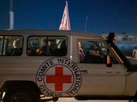 HƏMAS daha üç israilli girovu azad etdi