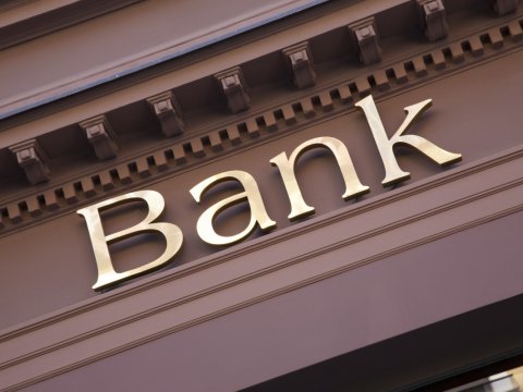 İki bağlanmış bankın əmlakları satışa&nbsp;çıxarılır