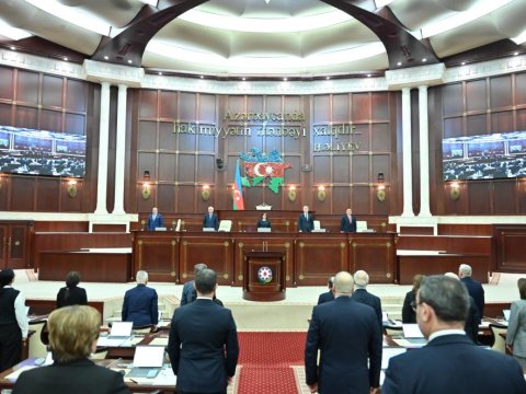 Deputat niyə seçildiyi rayonda yaşamır? - Parlamentarlardan REAKSİYA