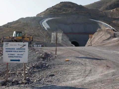 Horadiz - Ağbənd dəmiryol xəttində ikinci tunelin qazma işləri yekunlaşdı