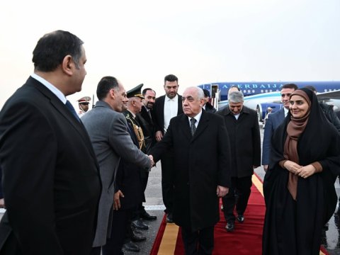 Əli Əsədov İrana getdi