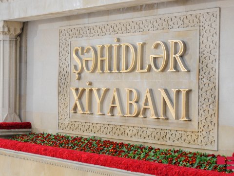 Belarus parlamentinin sədri Şəhidlər xiyabanını ziyarət etdi