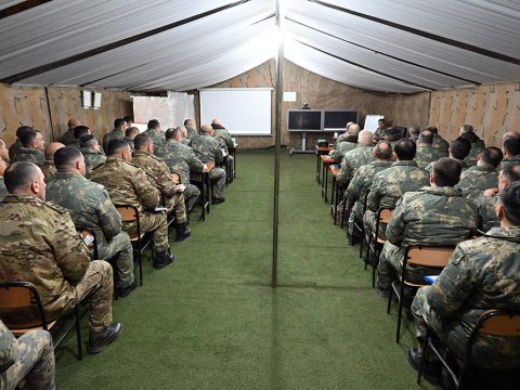 Zakir Həsənov hərbi&nbsp;təlimləri izlədi