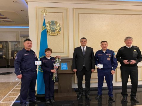 Qazaxıstan FHN-in əməkdaşlarına Azərbaycanın təltifləri təqdim edildi&nbsp;-&nbsp;FOTO