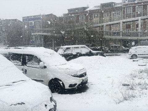 İstanbul ağ örpəyə büründü - FOTOLAR