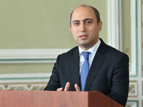 30 yaşında elmi ad alan alim ömrü boyu bu addan istifadə etməməlidir - Nazir