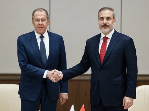 Lavrov Fidanla bir araya gəldi
