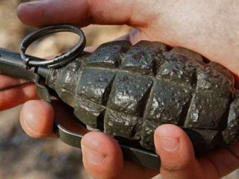 Bakıda evdə qumbara&nbsp;aşkarlandı