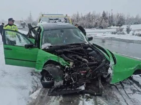 Naxçıvanda "BMW" yük maşını ilə&nbsp;toqquşdu