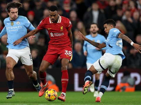 &ldquo;Mançester Siti&rdquo; öz meydanında məğlub oldu