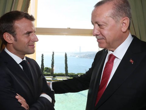 Makron Ərdoğan və digər liderlərlə danışdı