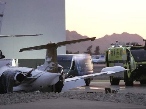 ABŞ-də iki təyyarə toqquşdu - Ölənlər var