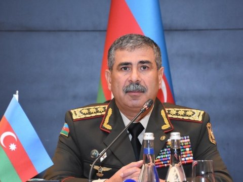 Zakir Həsənov generalları topladı - Sərhəddəki vəziyyət təhlil edildi