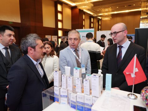Dərman sektorunda Əmək yarmarkası və Biznes sərgisi keçirilib