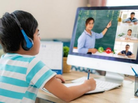 Orta məktəblər onlayn təhsilə hazır deyil?