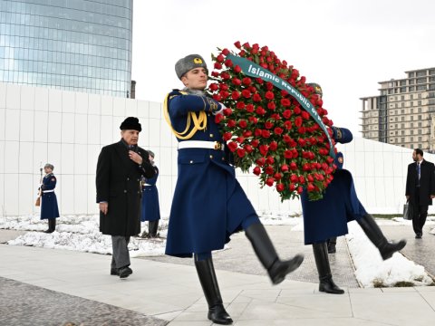 Şahbaz Şərif Zəfər parkını ziyarət etdi
