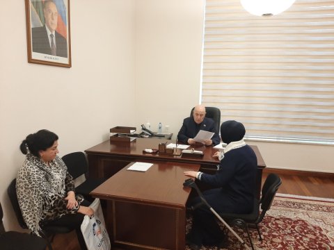 Əhliman Əmiraslanov parlamentdə vətəndaşları qəbul edib - FOTO