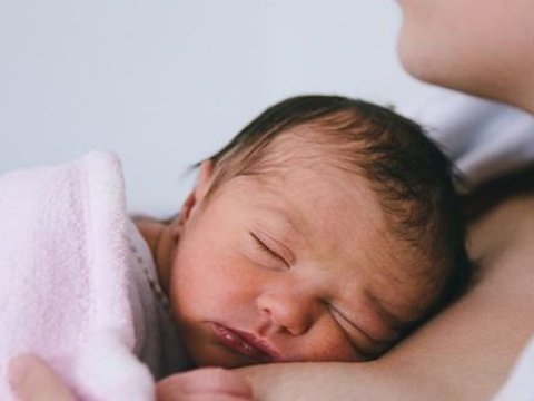 Qadın evdə doğuş etdi&nbsp;- Körpəsi öldü