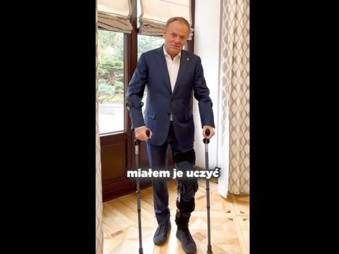 Baş nazir xizək sürərkən xəstəxanalıq oldu