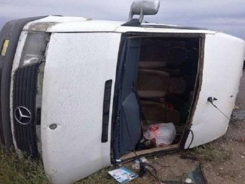 Cəlilabadda sərnişin avtobusu qəzaya uğradı - Yaralananlar var