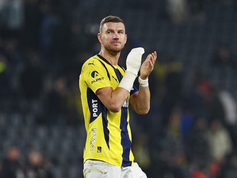 "Fənərbağça"dan 38 yaşlı futbolçuya yeni təklif&nbsp;