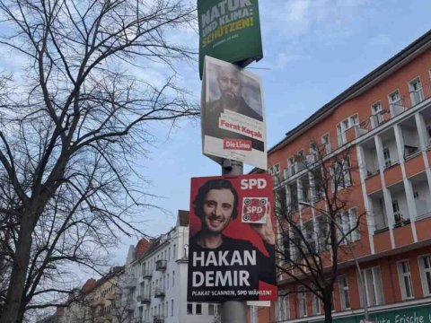 Almaniya parlamentinin türk deputatları