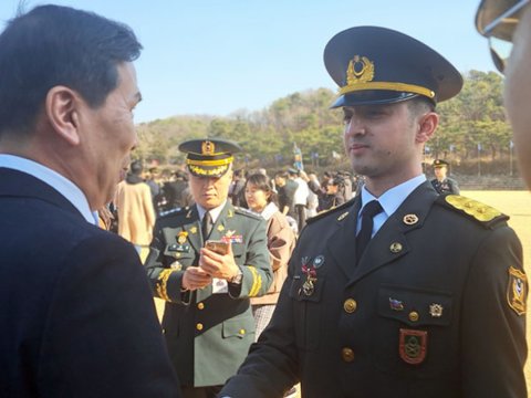 Hərbçimiz Cənubi Koreyada təhsilini fərqlənmə ilə bitirdi -&nbsp;VİDEO