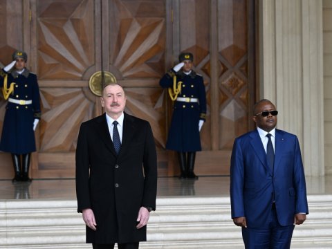 Qvineya Prezidentinin rəsmi qarşılanma mərasimi