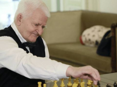 Şahmat üzrə 10-cu dünya çempionu VƏFAT ETDİ