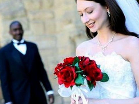 Xaricdə evlənən vətəndaşlarımız - Səfirliklərdə bağlanan NİKAHLAR