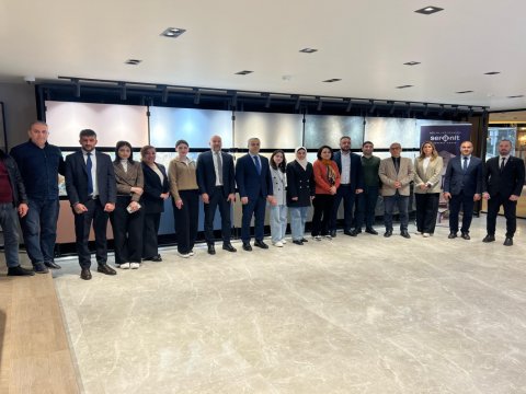 Türkiyə səfirliyi jurnalistlərlə görüş keçirdi