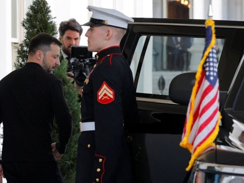 Ağ Evə necə gəldi, necə getdi... - FOTO