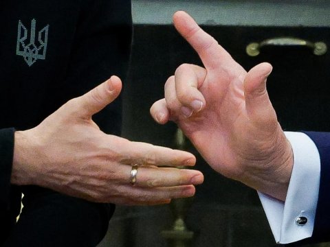 Dünya mətbuatı Tramp-Zelenski davasından nələr YAZDI...