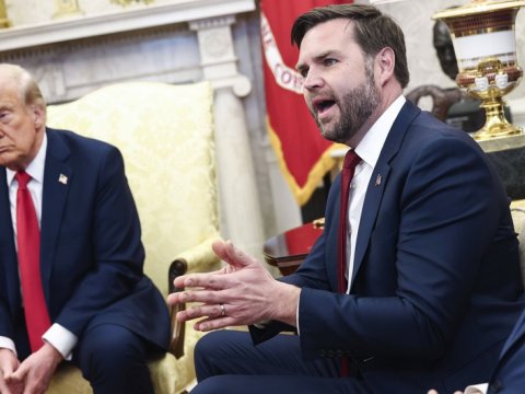 Zelenski ilə görüşdən sonra&nbsp;Tramp: Venslə fəxr edirəm!