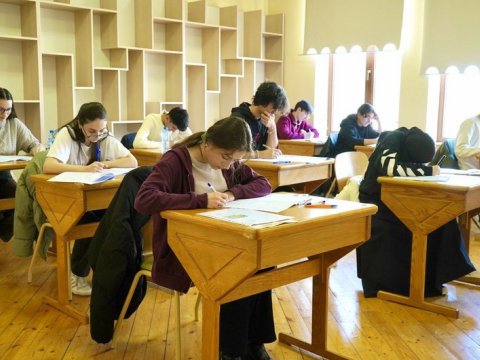 Yeddi şagird imtahandan XARİC EDİLDİ