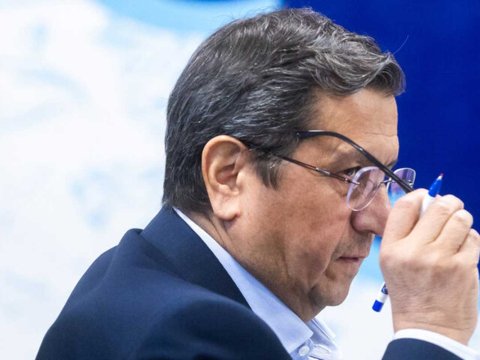 İranın&nbsp;iqtisadiyyat naziri&nbsp;vəzifəsindən UZAQLAŞDIRILDI