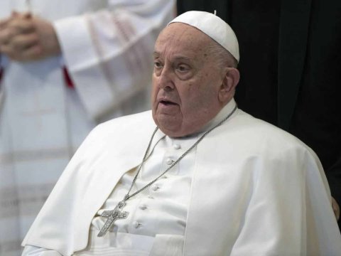 Papanın vəziyyəti yenidən pisləşdi